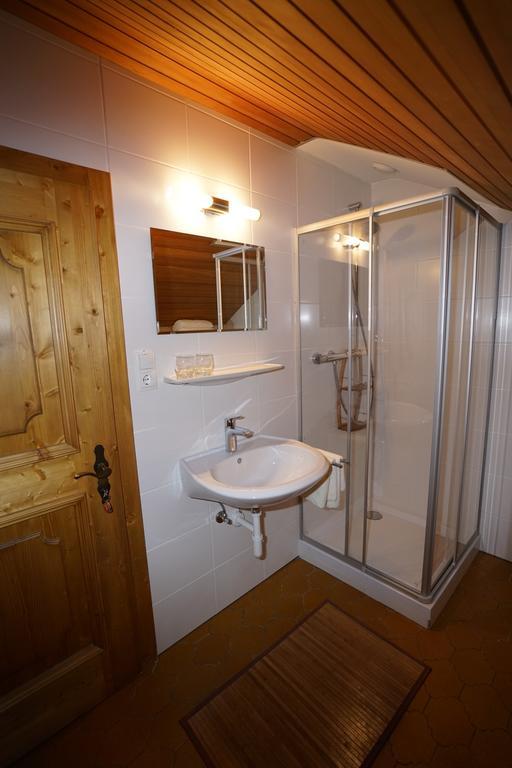 Апартаменти Haus Ruetzbach Нойштіфт-ім-Штубайталь Екстер'єр фото